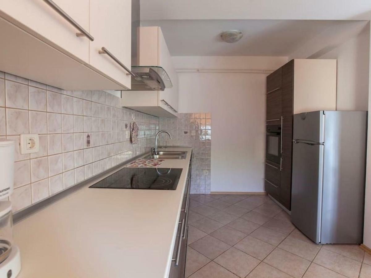 Apartments Grozdanic Fazana Exterior photo